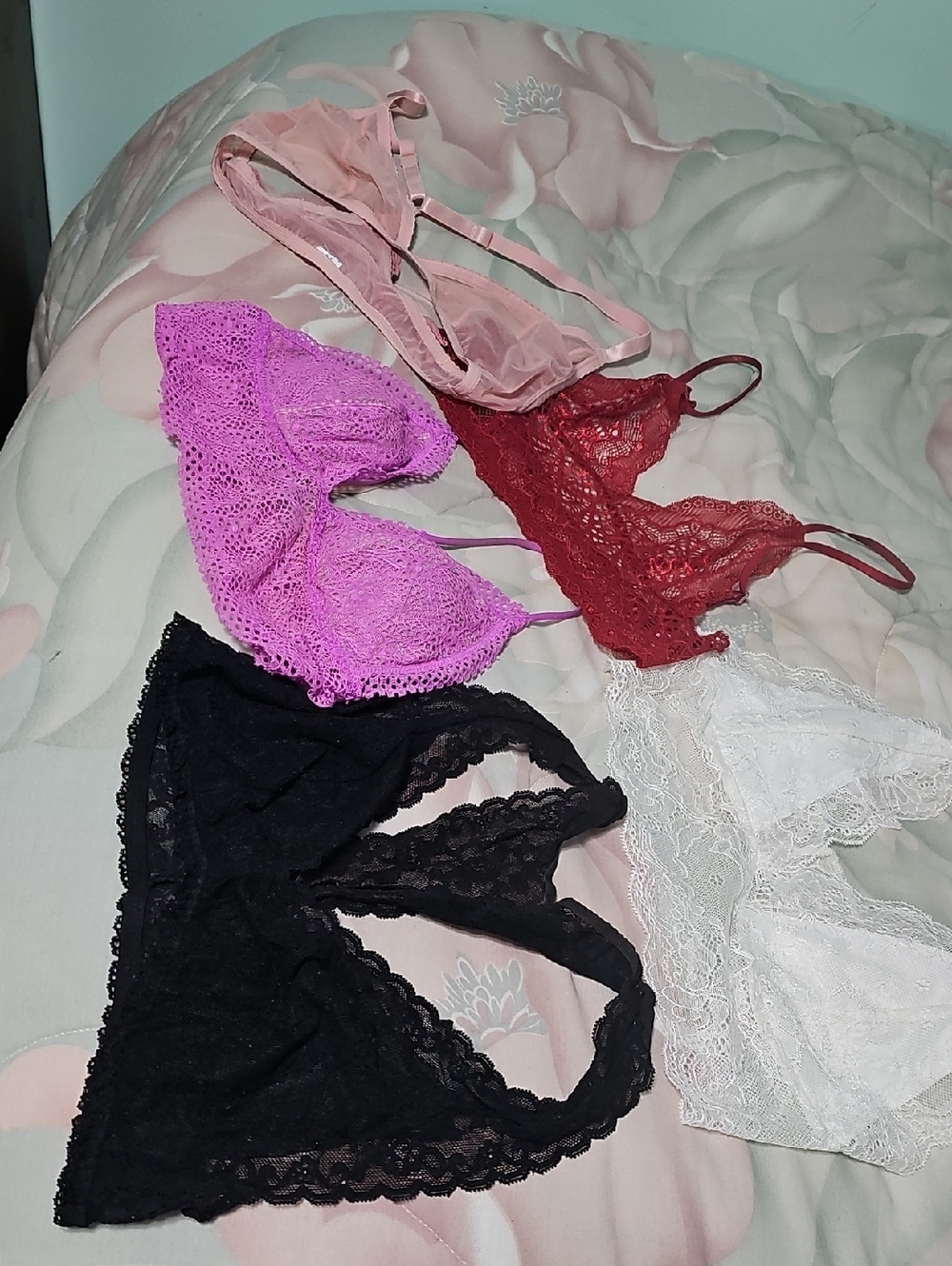 Bralettes 5 Total Size M